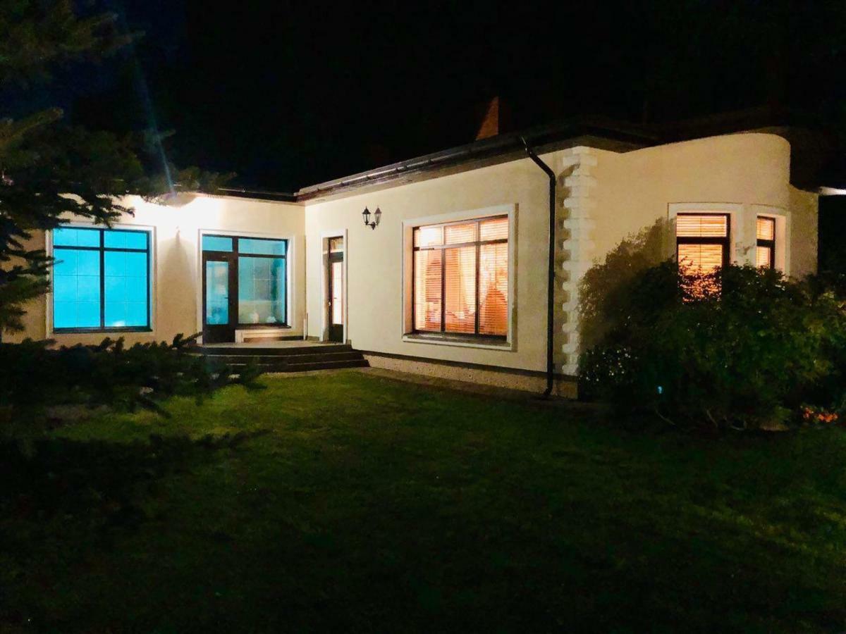 Guests House With Amazing Pool And Sauna Babite Exterior photo