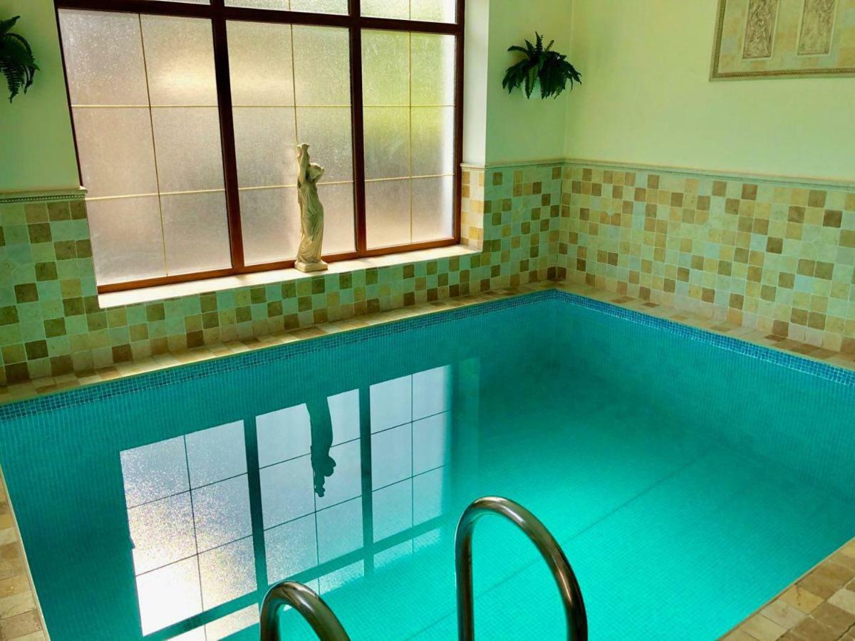 Guests House With Amazing Pool And Sauna Babite Exterior photo